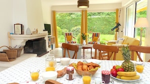 Dining - Holiday home 2 km from the beach (Arradon)