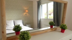4 Schlafzimmer, Bügeleisen/Bügelbrett, kostenloses WLAN, Bettwäsche