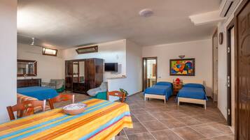 1 Schlafzimmer, Bügeleisen/Bügelbrett, Bettwäsche