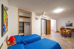 1 bedroom, iron/ironing board, bed sheets