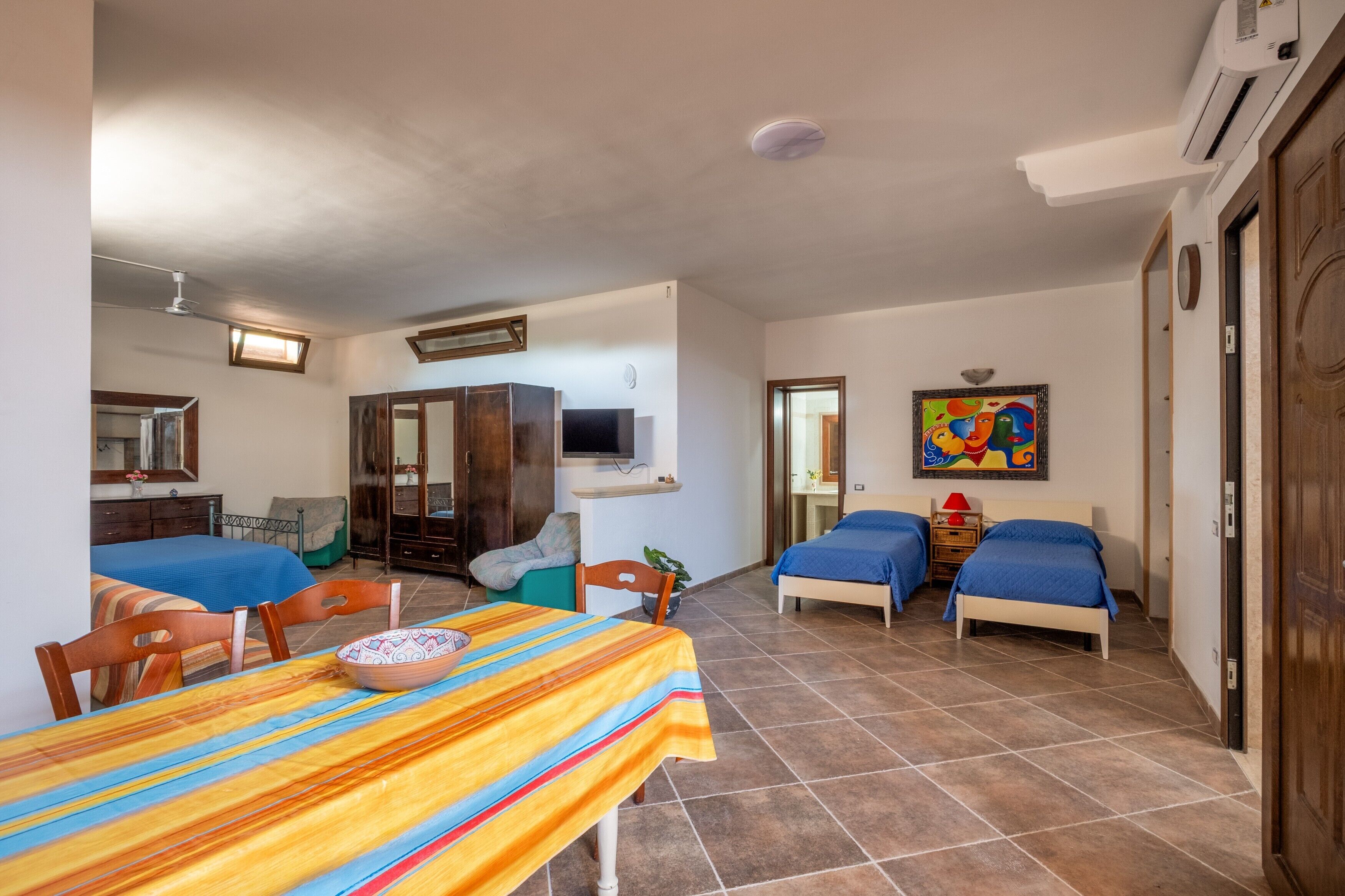 1 Schlafzimmer, Bügeleisen/Bügelbrett, Bettwäsche