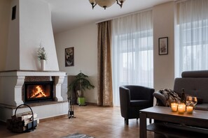 Deluxe Apartment, Balcony, Park View | In-room safe, laptop workspace, blackout curtains, soundproofing - Villa Walir - Spa Hotel Garni SUPERIOR (Marianske Lazne)