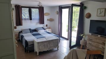 1 chambre, fer et planche à repasser, Wi-Fi, draps fournis