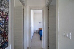 2 bedrooms, iron/ironing board, travel cot, free WiFi - Sun & Smile – Independent Seaside Villa with Veranda and Terrace (Ostuni)