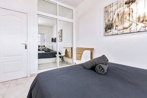 1 bedroom, iron/ironing board, WiFi