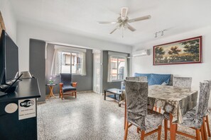 Interior - Apartment 'Riu Mar  Cullera' with Mountain View, Wi-Fi and Air Conditioning (Cullera)