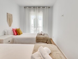 2 quartos, Wi-Fi de cortesia, roupa de cama