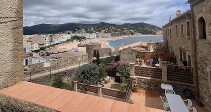 Historic House in Tossa de Mar - Pets Welcome, Sleeps 7