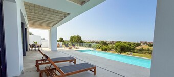 Villa Paz • Private • New • Pool • Views