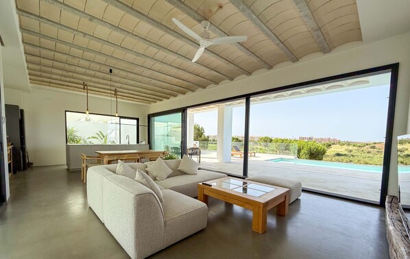 TV - Villa Paz  •  Private • New • Pool • Views (Ayamonte)