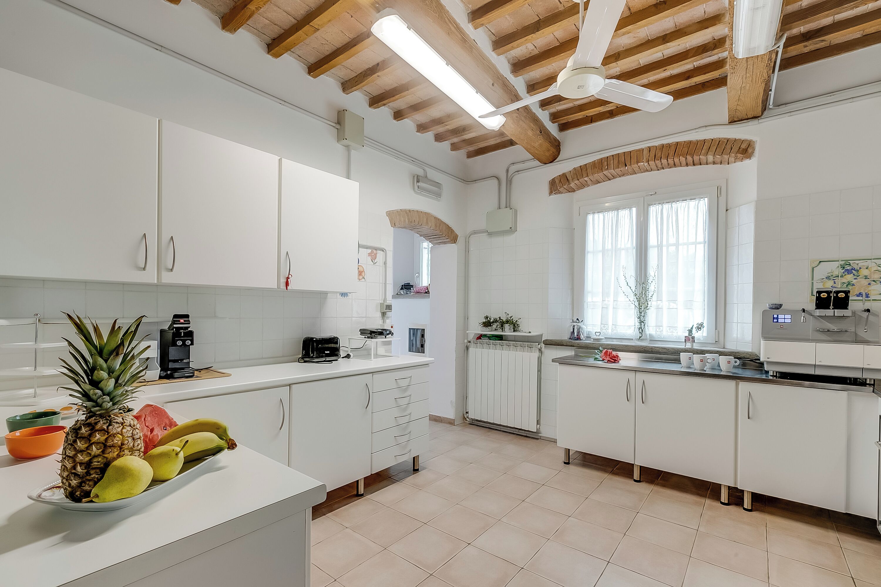 Refrigerador, horno, parrilla de estufa y lavavajillas 