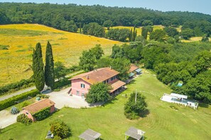 Exterior - Relaxing Family Podere Delle Rose Pool & Garden (Civitella Paganico)