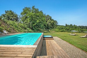 Seasonal outdoor pool - Relaxing Family Podere Delle Rose Pool & Garden (Civitella Paganico)