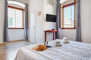 Family Apartment, 1 Bedroom, Air conditioning (Giosue' Apartment Near Bari) | 1 bedroom, WiFi