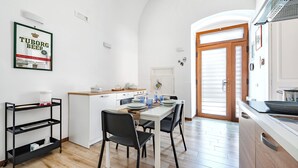 패밀리 아파트, 침실 1개, 에어컨 (Giosue' Apartment Near Bari) | 다이닝
