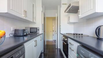 City appartement, 2 slaapkamers, niet-roken | Privékeuken | Een espressoapparaat, een koffiezetapparaat/waterkoker, een waterkoker