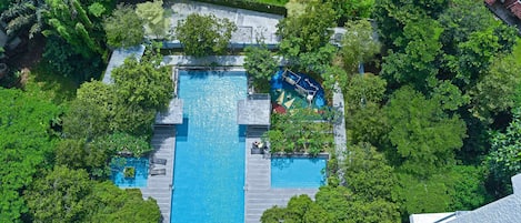 Suite, 1 Bedroom, Pool View | Premium bedding, free WiFi, bed sheets