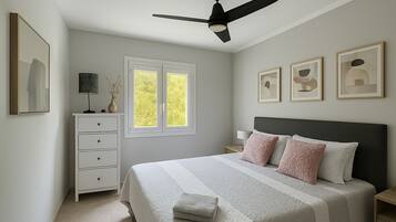 2 bedrooms, iron/ironing board, free WiFi, bed sheets
