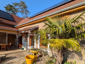 Exterior - Cottage between city and countryside, free Wi-Fi, along painters' circuit (Coulevon)