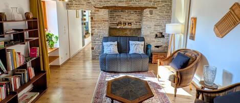 Téléviseur, livres