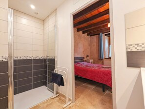 4 bedrooms, free WiFi, bed sheets - Typical house in Berry with fiber and private yard (Étrechet)