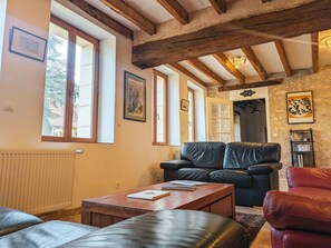 Interior - Typical house in Berry with fiber and private yard (Étrechet)