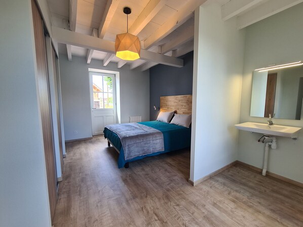 8 chambres, Wi-Fi gratuit, draps fournis