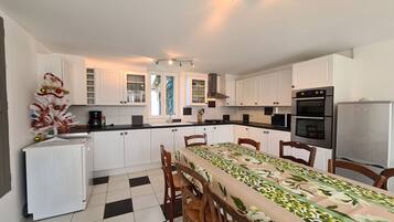 Fridge, microwave, dishwasher