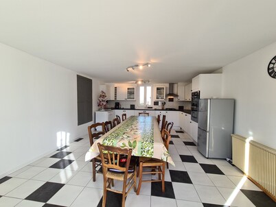 Independent House with Garden in South Berry