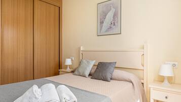 2 dormitorios, wifi gratis, ropa de cama