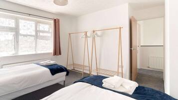 3 dormitorios, tabla de planchar con plancha, wifi y ropa de cama