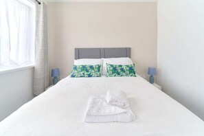 3 chambres, fer et planche à repasser, Wi-Fi, literie fournie
