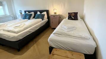 Cottage | 3 kamar tidur dan dilengkapi dengan perabotan berbeda-beda