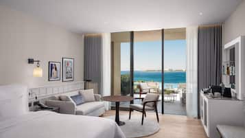 Ropa de cama de alta calidad y minibar