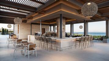 5 bars/lounges, beach bar