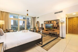 4 bedrooms, desk, iron/ironing board, travel cot