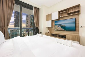 2 bedrooms, iron/ironing board, travel cot, free WiFi