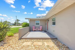 Terrace/patio - 3BR home w/ pool & BBQ grill (Satellite Beach)