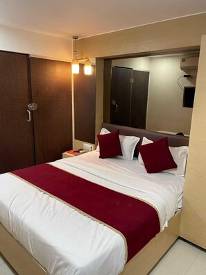 Deluxe Double Room | Free WiFi