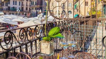 Suite Eksklusif, pemandangan kota | Teras/patio