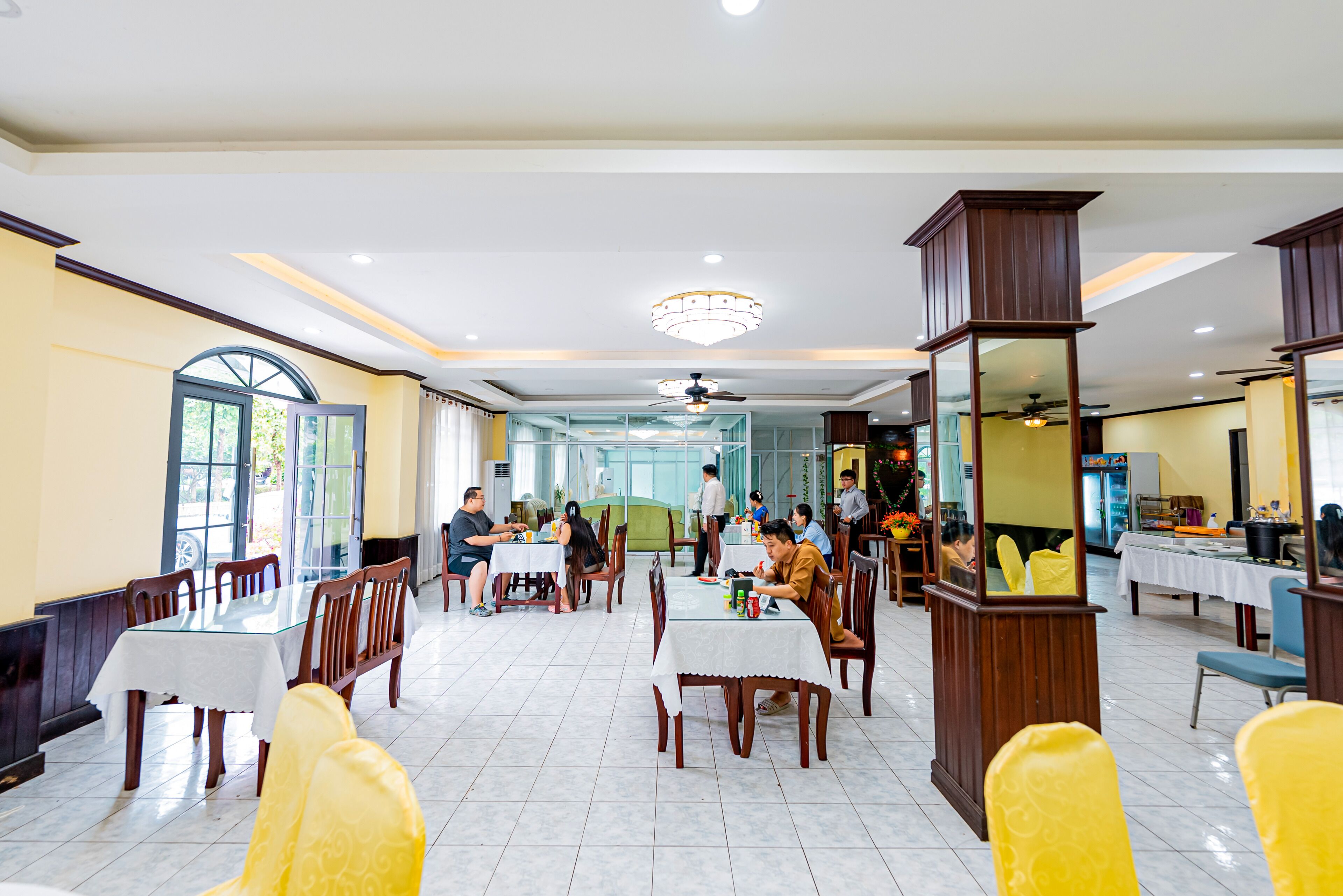 Breakfast buffet