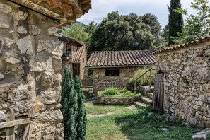 Exterior - 'Xarel-lo' Room with Mountain Views, Shared Pool and Terrace (Oix)