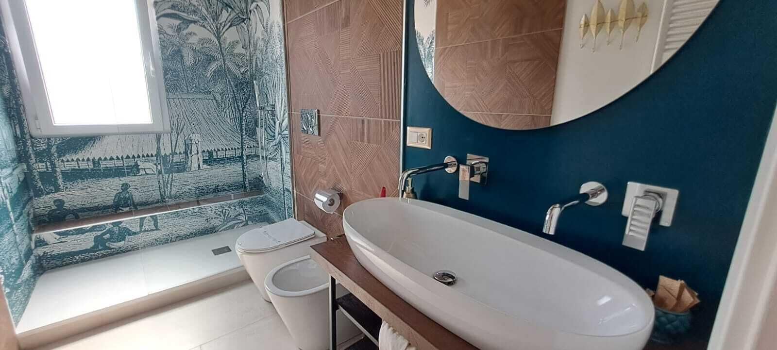 Doccia, asciugacapelli, bidet, asciugamani