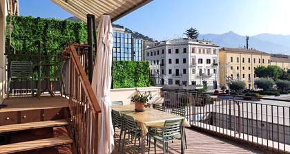 FORMIAE Hsg - PANORAMIC CENTRAL Holiday Home - WITH CAR PARKING IN BOX (NO SUV)