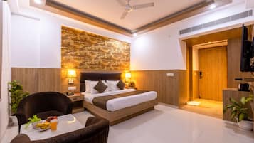 Executive Double Room | Egyptian cotton sheets, premium bedding, down comforters