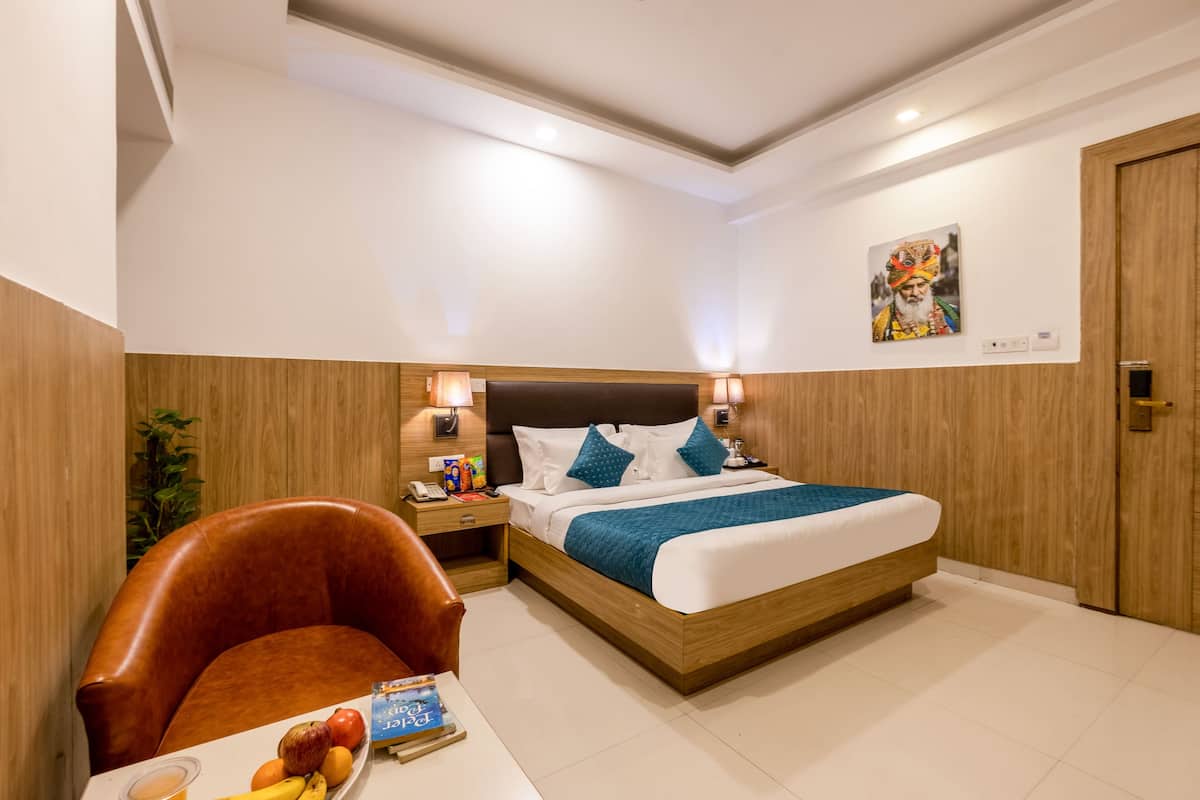 Deluxe Double Room | Egyptian cotton sheets, premium bedding, down comforters