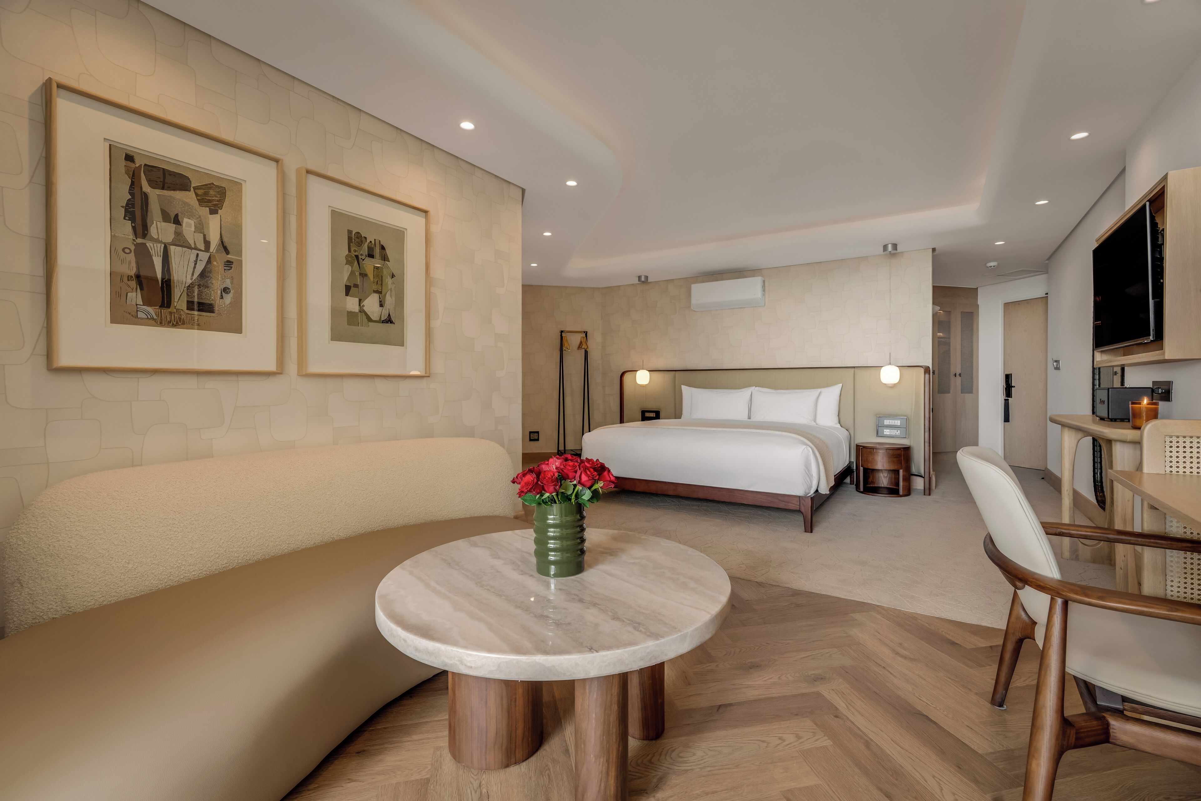 Klassieke kamer (Sea Facing) | Luxe beddengoed, een minibar, een strijkplank/strijkijzer, gratis wifi