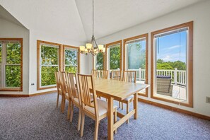 Dining - Purple Duck in Poteskeet + Great for Pets (Duck)