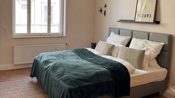 1 sovrum, skrivbord, gratis wi-fi och sÀngklÀder