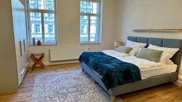 2 Schlafzimmer, Schreibtisch, kostenloses WLAN, Bettwäsche